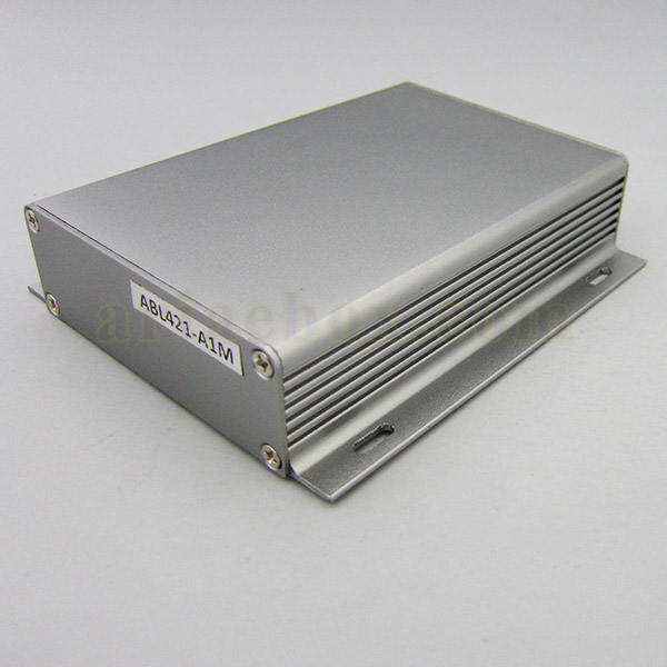 نمای سه بعدی جعبه آلومینیومی قطعات الکترونیکی abl421-a1m