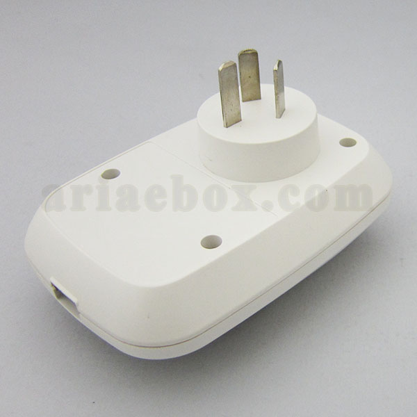 تصویر نمای سه بعدی پین های باکس smart plug
